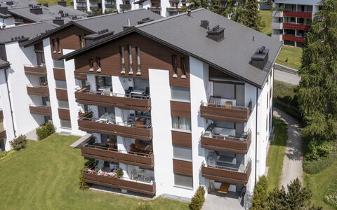 Casa Curnera 8: Barrio Residencial, Departamento, Condominio, Nieve, Invierno, Pueblo De Montaña, Landform Glaciales, Balcón, Alpes