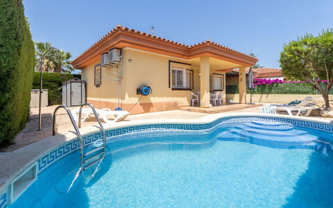 Lisa: Piscina, Ocio, Recurso, Vacaciones, Mueble Para Exteriores, Villa, Eco Hotel, Inmuebles, Hacienda, Hotel