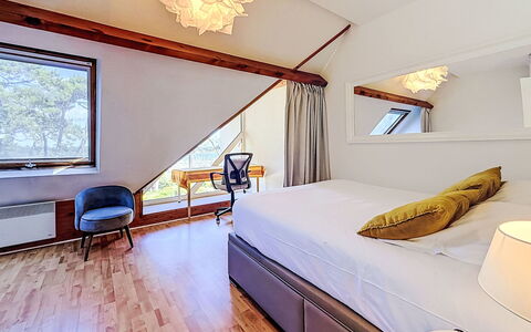 Les Terrasses du Port: Diseño De Interiores, Madera, Piso, Mueble, Suelo, Techo, Habitación, Encendiendo, Cama, Habitación