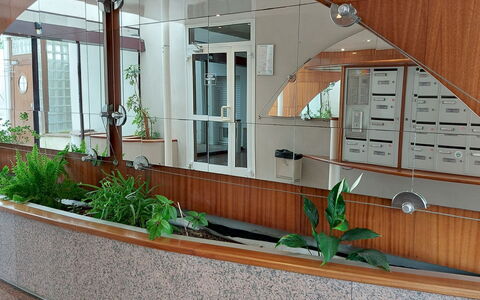 Hotel de Ville: Mueble, Cocina Y Comedor Mesa, Silla, Suelo, Mar, Balcón, Oceano, Recurso, Eco Hotel, Comedor
