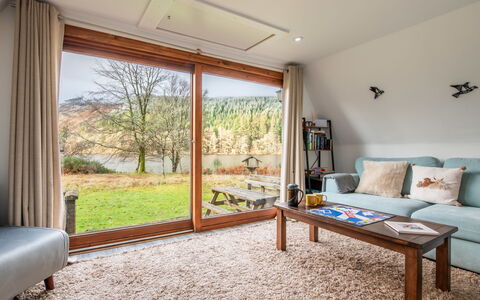 Loch Oich View (Lodge 6): Mueble, Cocina Y Comedor Mesa, Silla, Suelo, Mar, Balcón, Oceano, Recurso, Eco Hotel, Comedor