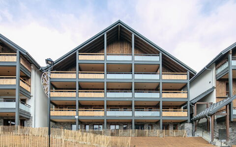 Vaujany 125: Carro Familiar, Departamento, De Vehículos De Lujo, Segmento D, Estacionamiento, Sedán, Auto Compacto, Coche De La Ciudad