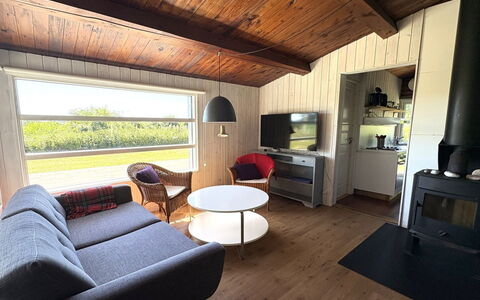Vilmar - 450M from the Sea: Cabaña, Madera Dura, Manchas De Madera, Sala, Diseño, Silla, Casa De Campo, Suelos De Madera, Tablón