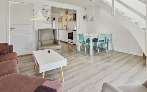 Majvi - 2.3Km from the Sea: Piso, Mueble, Diseño De Interiores, Madera, Suelo, Suelos De Madera, Techo, Sala, Sofá, Mesa
