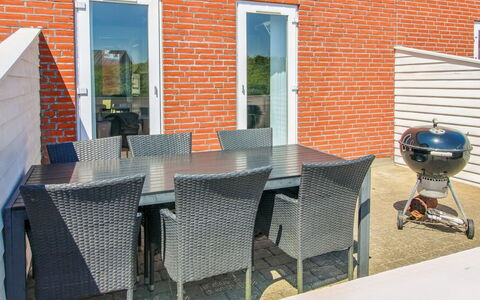 Majvi - 2.3Km from the Sea: Mueble, Silla, Mueble Para Exteriores, Mesa, Mesa Al Aire Libre, Cocina Y Comedor Mesa, Patio, Manchas De Madera, Mesa De Café, Sombra