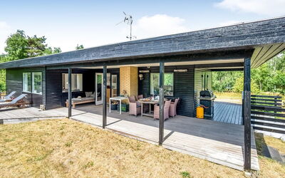 Tabetha - 800M from the Sea