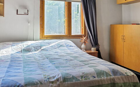 Merenkurkku: Diseño De Interiores, Habitación, Mueble, Cama, Sábana, Madera, Lecho, Linos, Suelo, Habitación