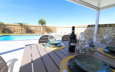 Villa Ginevra Luxury Otranto: Piscina, Mueble, Mueble Para Exteriores, Recurso, Material Compuesto, Sombra, Silla, Eco Hotel, Hotel, Mesa Al Aire Libre