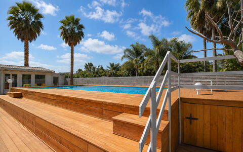 Le Vele della Contea: Piscina, Recurso, Material Compuesto, Ocio, Eco Hotel, Sombra, Fuente De Agua, Manchas De Madera, Hotel