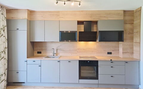 Eben: Gabinetes, Mostrador, Piso, Mueble, Madera, Cocina, Diseño De Interiores, Aparato De Cocina, Suelo, Alacena