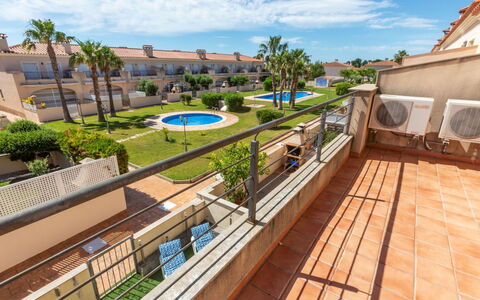 Cristina: Departamento, Condominio, Uso Mixto, Hotel, Balcón