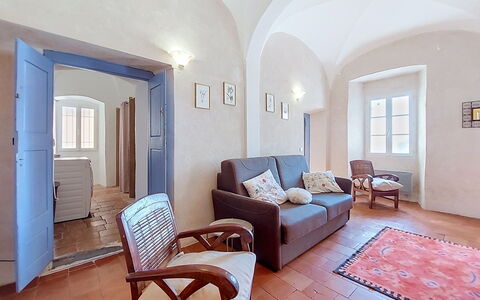Casa Memmi Mouriès: Piso, Mueble, Techo, Suelo, Diseño De Interiores, Habitación, Silla, Sala, Sofá