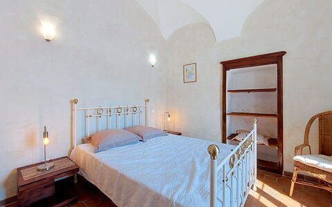 Casa Memmi Mouriès: Diseño De Interiores, Pared, Piso, Suelo, Techo, Mueble, Habitación, Habitación, Cama, Encendiendo