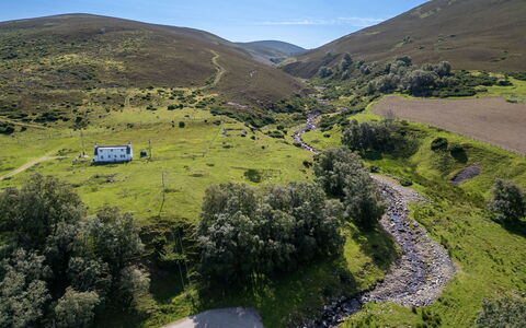 Strathnoon: Accidentes Geográficos Montañosas, Paisaje Natural, Colina, Tierras Altas, Pradera, Paisaje, Planta De La Comunidad, Cayó, Terreno, Valle