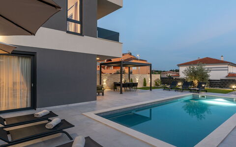 Villa Angelus: Departamento, Condominio, Uso Mixto, Hotel, Balcón