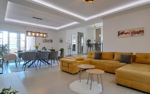 Nona: Departamento, Condominio, Uso Mixto, Hotel, Balcón