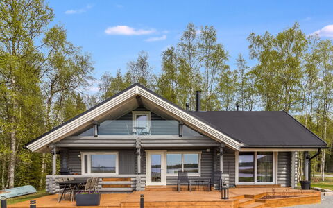 Villa Praava B: Madera, Cabaña, Casa, Vía Muerta, Maderas, Cuarto De Troncos, Porche, Madera Dura, Edificios Del Jardín, Tablón