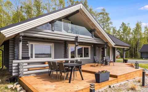 Villa Praava B: Madera, Cabaña, Vía Muerta, Cuarto De Troncos, Madera Dura, Maderas, Edificios Del Jardín, Cubierta, Porche, Tablón