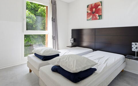 Virginia: Diseño De Interiores, Mueble, Cama, Piso, Madera, Suelo, Habitación, Habitación, Sábana, Lecho