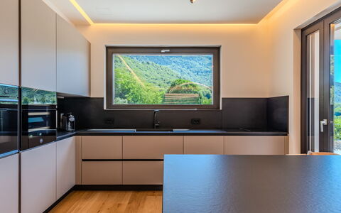 Aura: Diseño De Interiores, Cocina, Piso, Techo, Madera, Mostrador, Casa, Lámpara, Encendiendo, Suelo