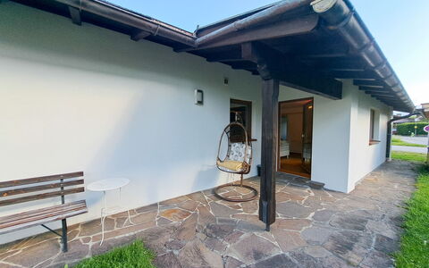 Achenkirch 622: Arquitectura, Casa, Puerta, Piso, Suelo, Techo, Sombra, Cabaña, Hormigón, Porche