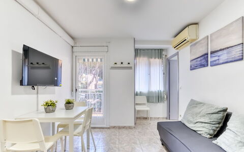 Cannes: Diseño De Interiores, Piso, Suelo, Departamento, Mueble, Habitación, Sofá, Sala, Silla