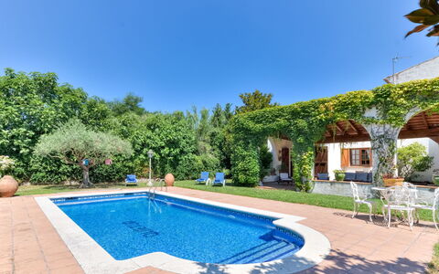 Quietud: Azul, Piscina, Inmuebles, Jardín, Recurso, Hacienda, Eco Hotel, Paisajismo, Villa, Sombra