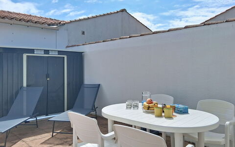 Les Dunes: Mueble, Mueble Para Exteriores, Silla, Sombra, Mesa Al Aire Libre, Loseta, Balcón