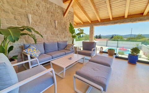 Villa Mm Stankovci: Diseño De Interiores, Mueble, Madera, Piso, Techo, Suelo, Habitación, Encendiendo, Departamento, Mesa