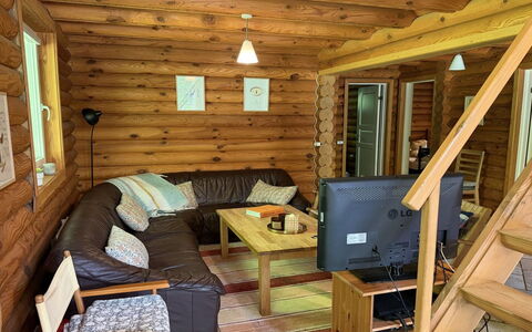 Unelma - from the Sea: Madera, Mueble, Piso, Suelo, Diseño De Interiores, Casa, Cabaña, Casa, Cuarto De Troncos, Manchas De Madera