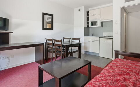 Grasse 623: Suelo, Piso, Diseño De Interiores, Habitación, Departamento, Techo, Mueble, Cama, Diseño