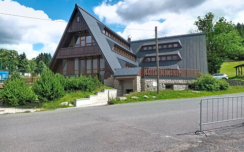 Arnika: Cabaña, Vía Muerta, Entrada De Coches