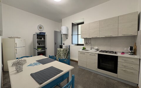 Casale Nardi: Diseño De Interiores, Mueble, Piso, Suelo, Habitación, Departamento, Cocina, Techo, Aparato De Cocina, Mostrador