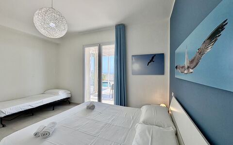 A Casa di Gio: Mueble, Departamento, Balcón, Hotel, Sombra, Silla, Recurso, Habitación, Villa, Cama