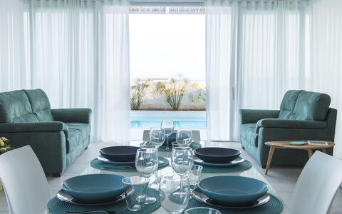 A Casa di Gio: Mueble, Diseño De Interiores, Sofá, Sala, Textil, Piso, Mesa, Suelo, Habitación, Casa