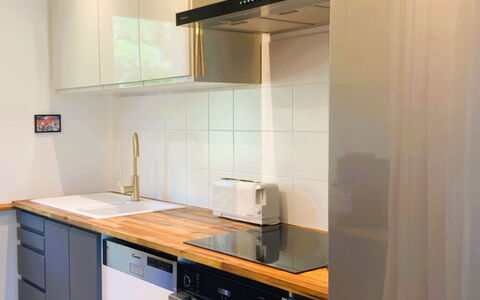 Allée des Dunes: Aparato De Cocina, Cocina, Mostrador, Electrodoméstico, Gabinetes, Piso, Diseño De Interiores, Electrodoméstico, Madera, Mueble