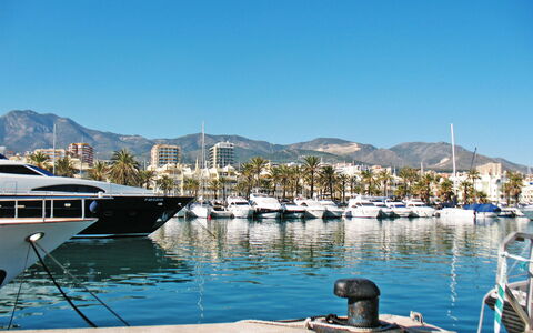 Las Naciones: Cielo, Barco, Centro De Deportes Acuáticos, Watercraft, Barcos Y Canotaje - Efectos Y Equipo, Puerto, Puerto, Arquitectura Naval, Muelle