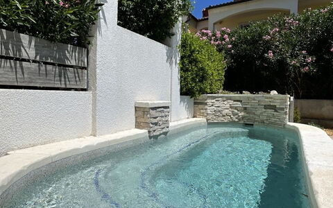 Volme: Material Compuesto, Piscina, Fuente De Agua, Hormigón, Losa, Diseño, Loseta, Recurso, Hotel