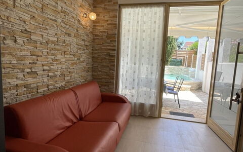 Volme: Piso, Pared, Suelo, Madera, Diseño De Interiores, Techo, Encendiendo, Mueble, Habitación, Sala