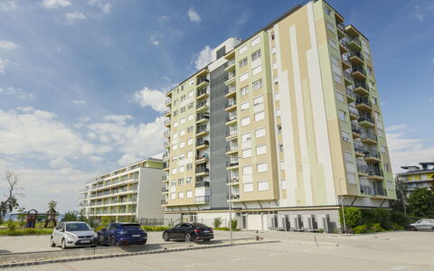 Silver: Edificio, Tiempo De Día, Departamento, Ciudad, Área Urbana, Barrio Residencial, Fachada, Arquitectura, Barrio