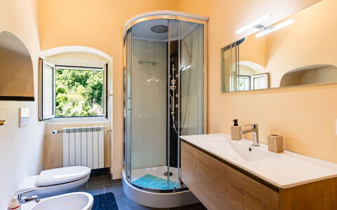 Oliver: Arreglo De Tubería, Baño, Diseño De Interiores, Grifo, Piso, Plomería, Lavabo, Suelo, Casa, Lavabo Del Baño