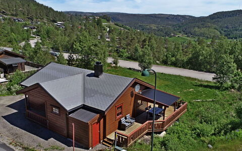 Bjørnbu: Madera, Casa, Techo, Cabaña, Casa, Área Rural, Paisaje, El Terreno Del Lote, Asentamientos Humanos, Pendiente