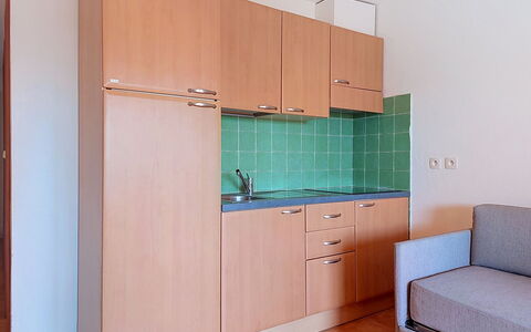 Bravone 610: Piso, Diseño De Interiores, Suelo, Habitación, Departamento, Techo, Manchas De Madera, Gabinetes, Cocina, Madera Dura