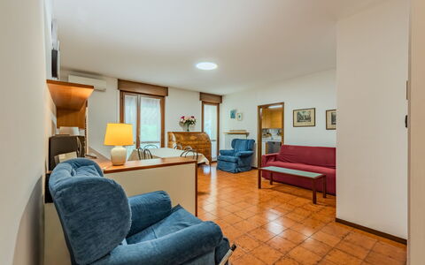 Locanda dei Nonni: Diseño De Interiores, Piso, Mueble, Suelo, Habitación, Departamento, Techo, Marco, Sofá, Sala