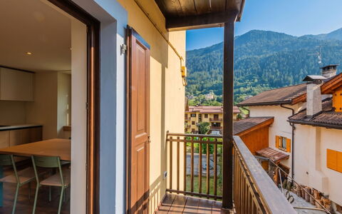 Ca' Alma Dolomia: Casa, Departamento, Balcón, Manchas De Madera, Pueblo De Montaña, Porche