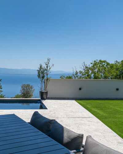 Black Imperium: Sombra, Mar, Jardín, Paisajismo, Costa, Hormigón, Mueble Para Exteriores, Oceano, Piscina, Pasarela