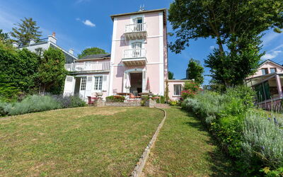 Maison Rose