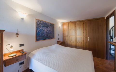 Casa Morgana: Piso, Diseño De Interiores, Suelo, Techo, Mueble, Habitación, Departamento, Cama, Gabinetes, Habitación