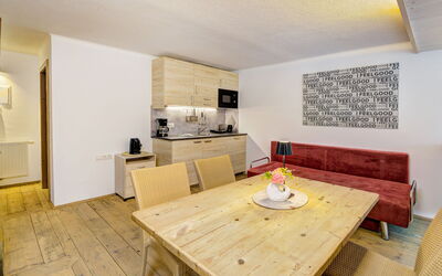 Alojamiento:&nbsp;Edelweiss Suite 7 614.7