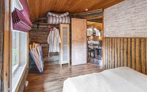 Ylläs 1: Mueble, Diseño De Interiores, Piso, Suelo, Mesa, Madera, Techo, Silla, Habitación, Sofá